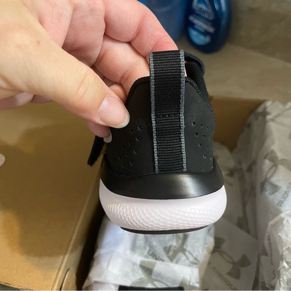 Kids/Youth size 12 wide, Under Armor BPS Assert, black & white, never worn NWT - Picture 3 of 6